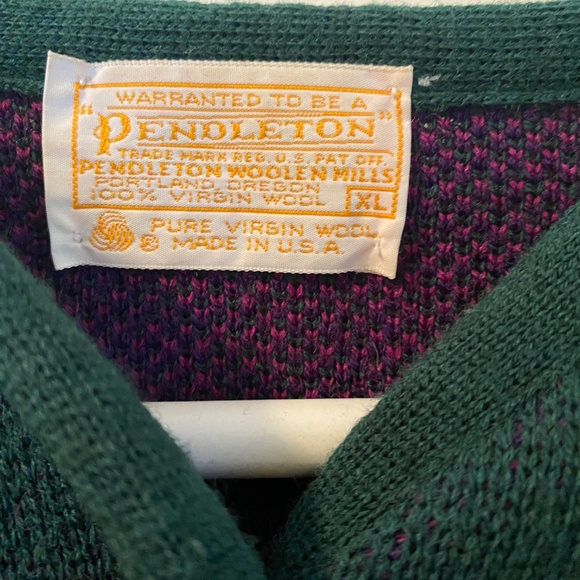Beautiful Women's Pendleton Wool Sweater, Made in USA - Picture 3 of 7
